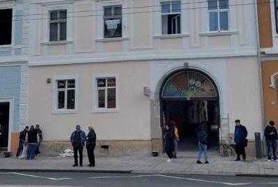 Apartament cu 2 camere nedecomandat în Central