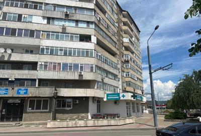 Spațiu comercial, de 174 mp, în Central - 3