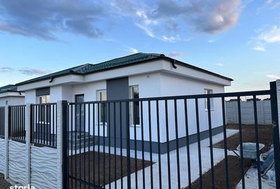 Casă cu 3 camere în Central - 2