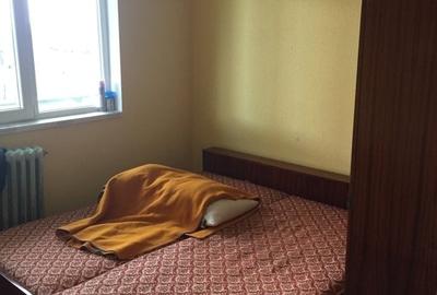 Inchiriez apartament zona Garii - 3