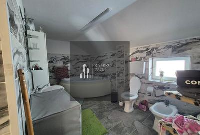 Casă cu 7 camere cu Canalizare în Glina - 2