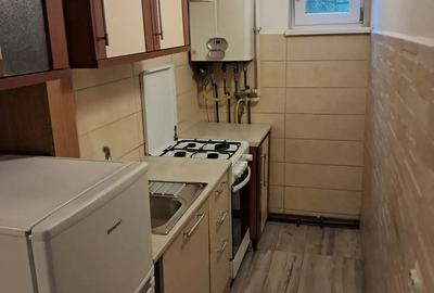 Inchiriez apartament cu 2 camere pe termen lung - 1