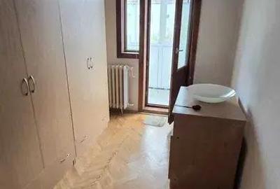 Apartament cu 3 camere,Timisoara ,str Calea Martirilor - 8