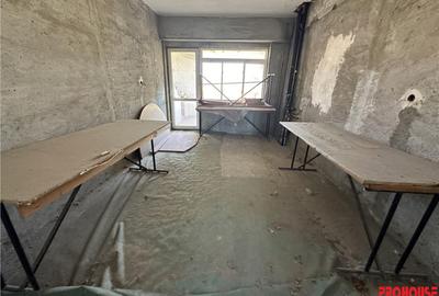 Apartament cu 5 camere decomandat în Sud - 1