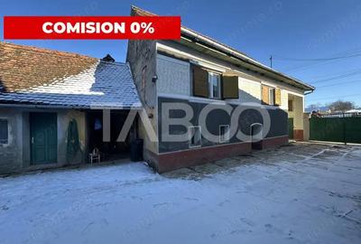 Casă cu 4 camere cu Teren 2400 Mp în Cincu - 10