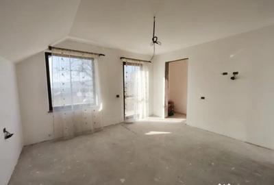 Casă cu 5 camere cu Teren 1792 Mp în Mitocu Dragomirnei - 13