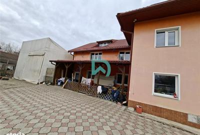 Casă cu 6 camere cu Teren 2400 Mp în Bartolomeu - 8