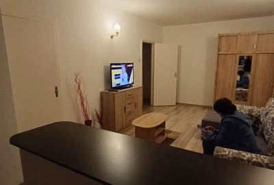 Garsonieră decomandată în Gării - 3