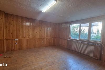 Spațiu comercial, de 15 mp, în Industriilor - 7