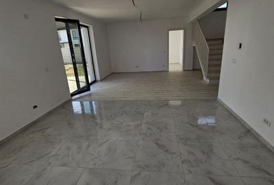 Casă cu 4 camere în Dumitrana - 10