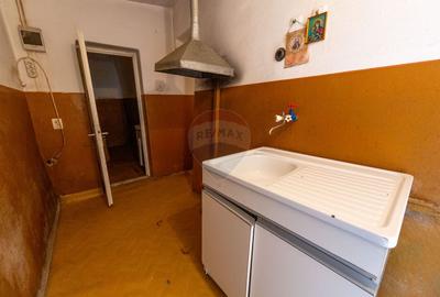 Proprietate compusa din doua case - zona linistita  155.000 euro - 22