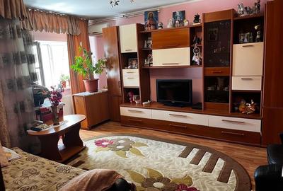 Apartament cu 3 camere decomandat în Central - 4