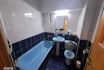 Apartament cu 3 camere decomandat în Păcurari - 8
