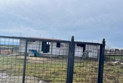 Casa la rosu 160 mp, teren 900 mp, zona Suceava (Moara) - 1