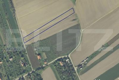 Teren de 4122 mp, în Viile Satu Mare - 1