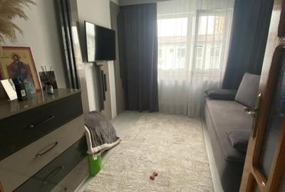 Apartament 3 camere, 62 mp utili + beci 14 mp, mobilat si utilat cu balcon - 12