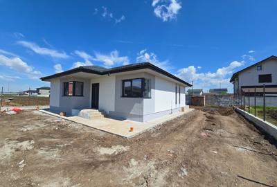 Casă individuală cu 4 camere cu Teren 463 Mp în Berceni - 2