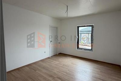 Casă individuală cu 4 camere cu Canalizare în Merei - 13