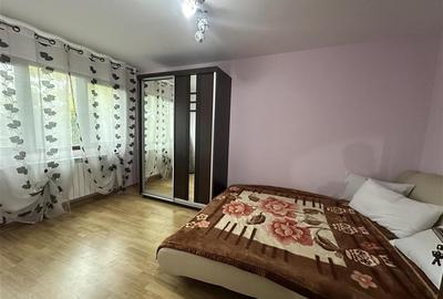 Apartament 2 camere semidecomandat, Podu Ros - Etaj 1 - liber - 2