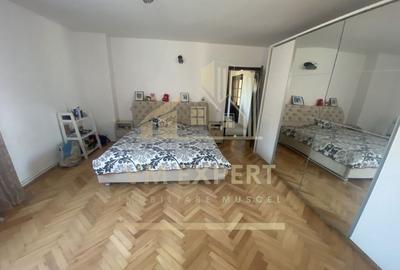 VILA S+P+E-306 MP, TEREN 2078 MP, CAMPULUNG - 13