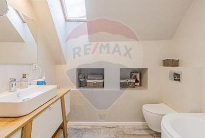 Apartament cu 4 camere decomandat, mobilat în Centrul Istoric - 16
