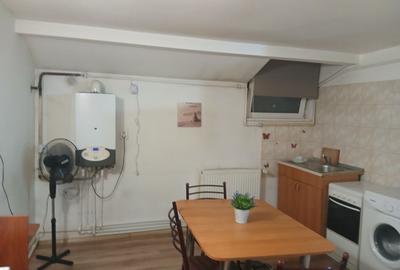 Apartament cu 2 camere decomandat în Popoveni - 3