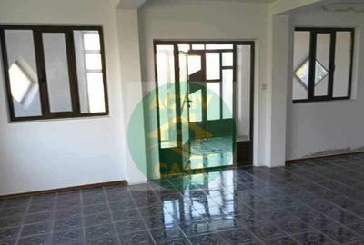 Casa de vanzare, parter si etaj - 7