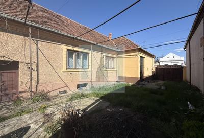 Casă individuală cu 3 camere cu Canalizare în Hălchiu - 4