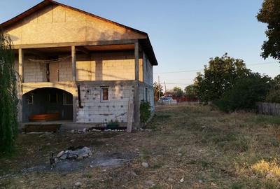 BOLOTESTI / CASA CU ETAJ - 2