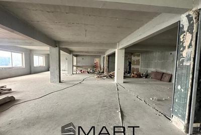 Spațiu comercial, de 600 mp, în Central - 2