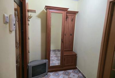 Apartament cu 2 camere semidecomandat în Banca Națională