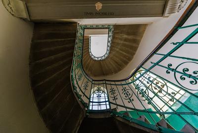Spatiu de birouri cu vedere spre Catedrala, in Palatul Marschall - 0% - 21
