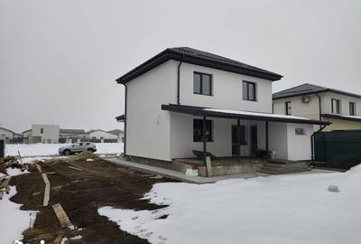 Casă cu 4 camere cu Teren 560 Mp în Tărtășești - 4