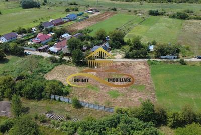 Teren intravilan - ideal pentru constructie 2 case - de vanzare - 2