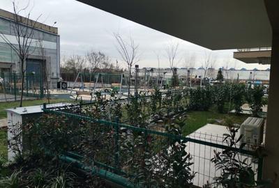 Garsonieră semidecomandată în Titan