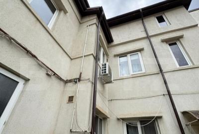 Casa de vanzare, 9 camere, 230 mp, zona - 13 Septembrie - 2