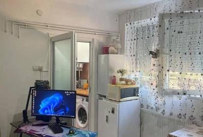 Garsonieră decomandată în Central - 7
