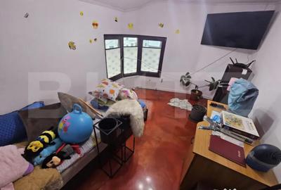 Casă cu 5 camere cu Teren 4381 Mp în Central - 3