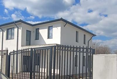Valul lui Traian casa P+1 BCA 315 mp teren - 2