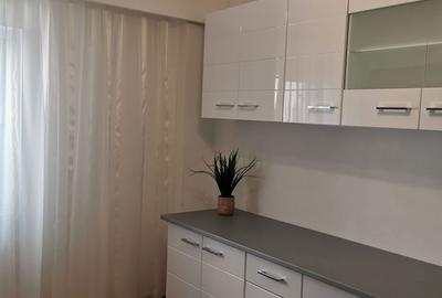 Apartament cu 4 camere decomandat în Central - 4
