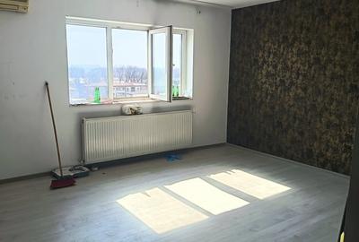 Apartament cu 3 camere decomandat în Sebastian - 6