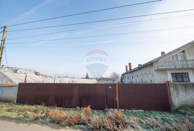 Teren Construcții intravilan de 986 mp, în Vărăști - 9