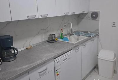 Apartament cu 3 camere decomandat în Victoriei - 6
