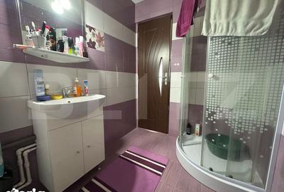 Casă cu 4 camere decomandat cu Teren 795 Mp în Cârjiți