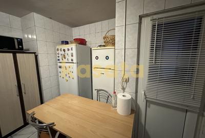 Apartament cu 3 camere decomandat, mobilat în Drumul Sării - 12