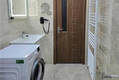 Apartament cu 2 camere decomandat în Tractorul - 2