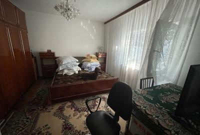 Casă cu Teren 200 Mp în Central - 3