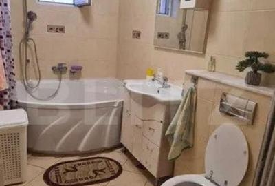 Apartament de vanzare, cu 4 camere, 120 mp, etaj intermediar - 1