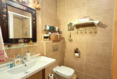 Central, pe malul Begai,  gata de locuit - 12