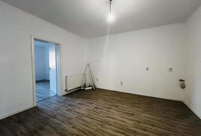 Casă cu 4 camere în Plopi - 2